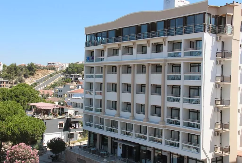 hotel esat kusadasi_shabavizparvaz_02.jpg